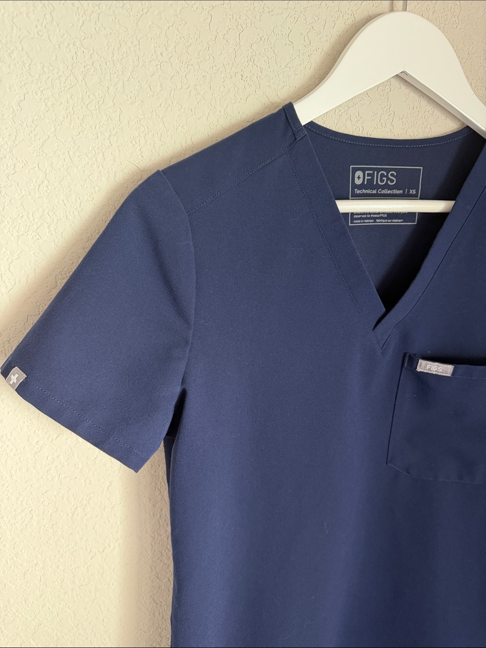 FIGS Women’s Navy V-Neck Scrub Top